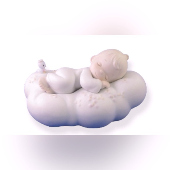 Precious Moments Safe In The Arms Of Jesus - Picture 1 of 5